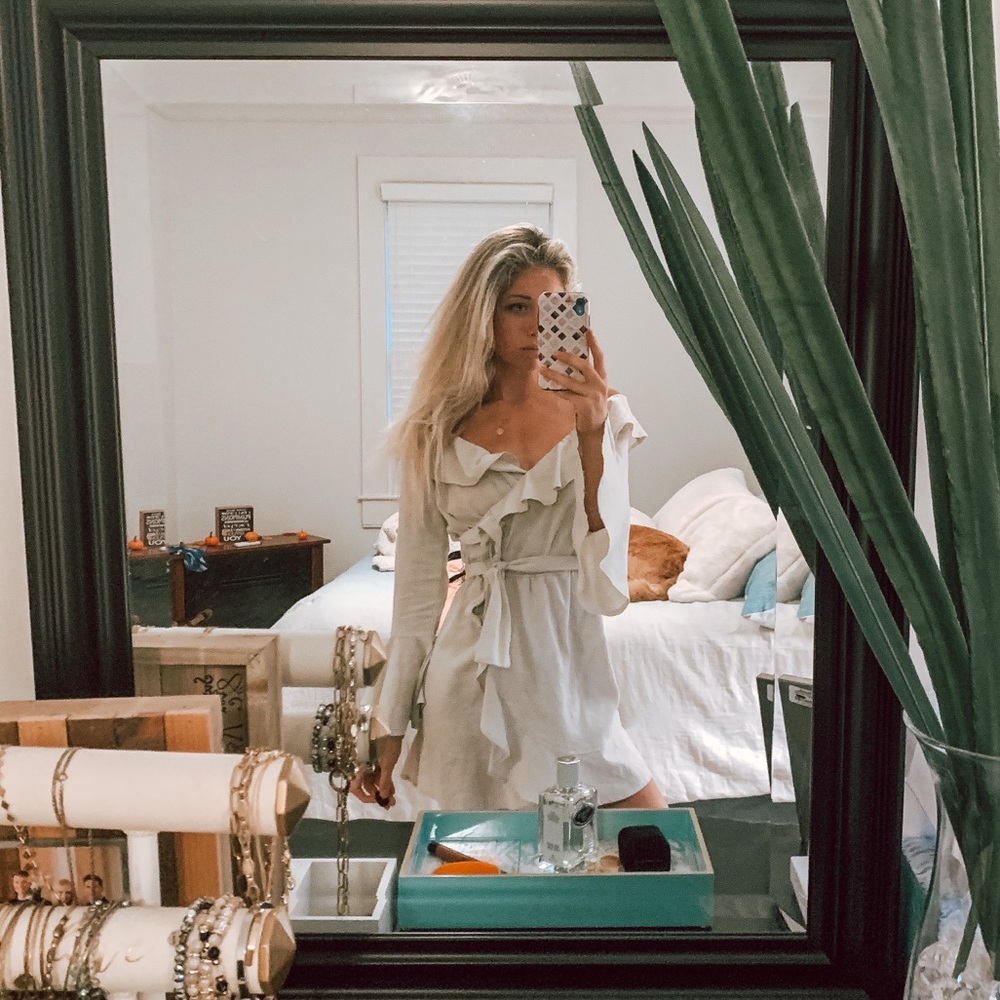 Victoria + Sofia Long Sleeve Dress